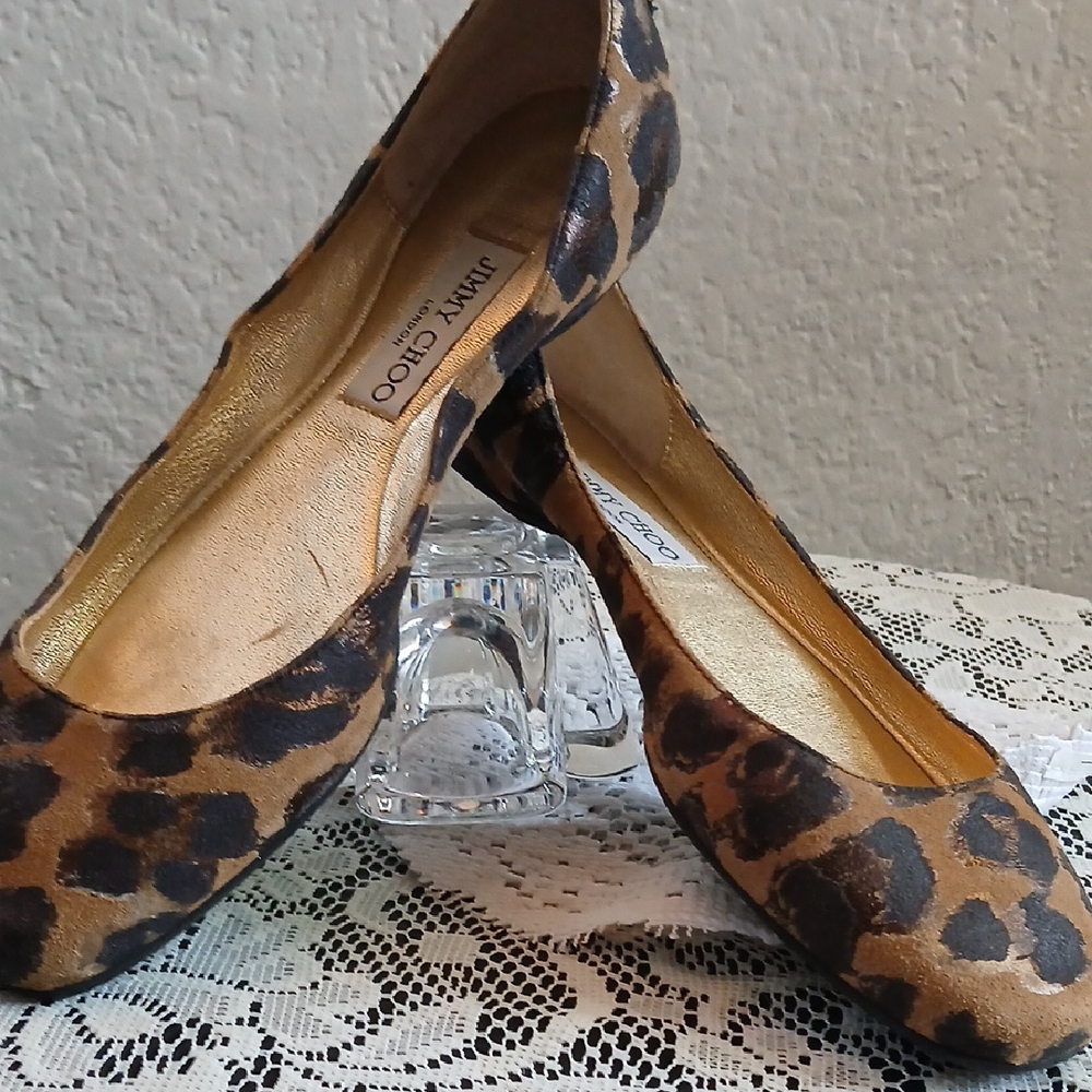 Jimmy Choo Brown and Black Flats - Picture 2 of 5